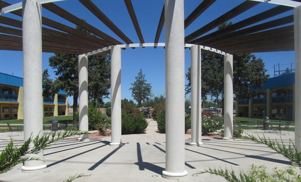 Days Inn & Suites By Wyndham Clovis Exterior foto