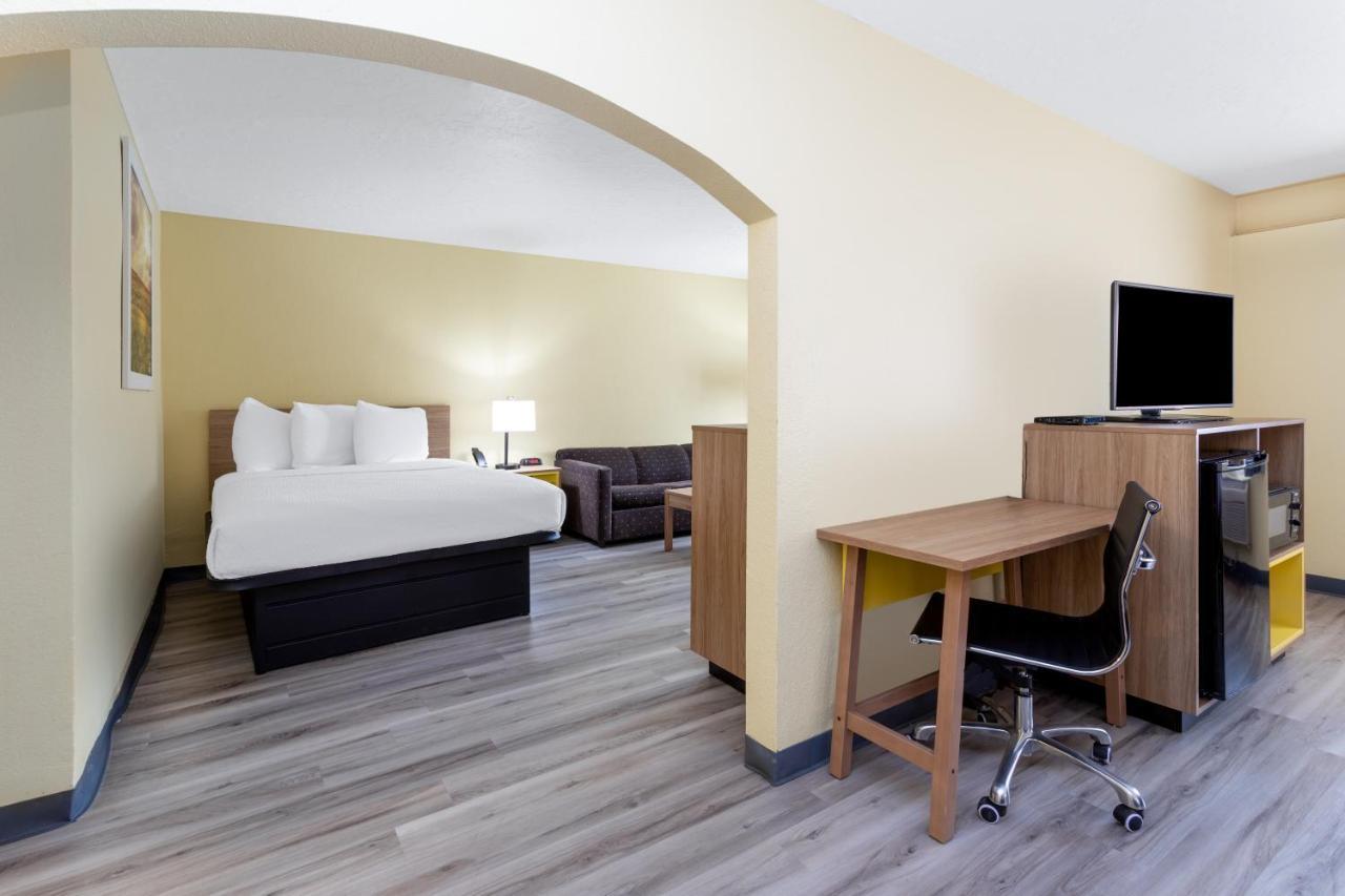 Days Inn & Suites By Wyndham Clovis Exterior foto