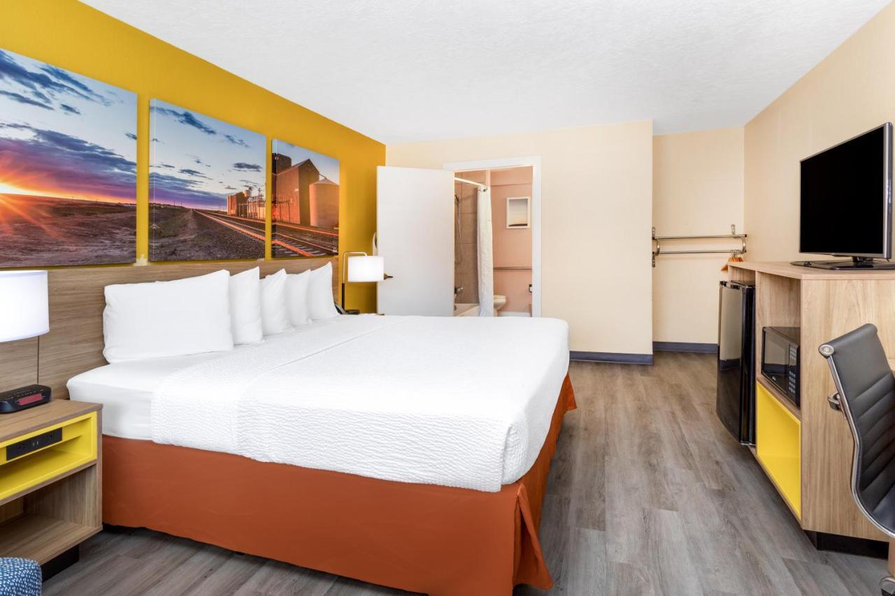 Days Inn & Suites By Wyndham Clovis Exterior foto