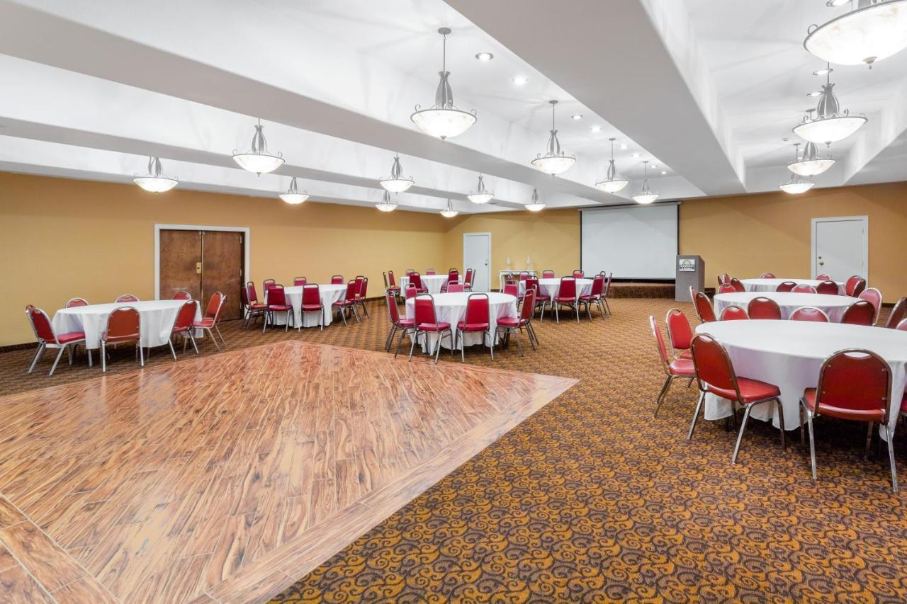 Days Inn & Suites By Wyndham Clovis Exterior foto