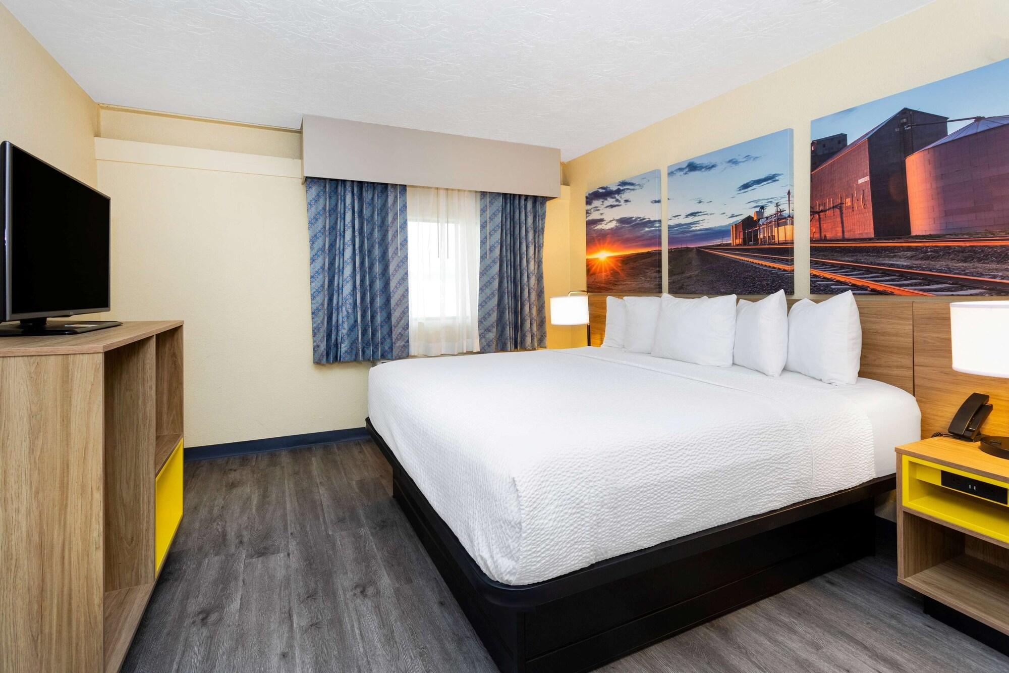 Days Inn & Suites By Wyndham Clovis Exterior foto