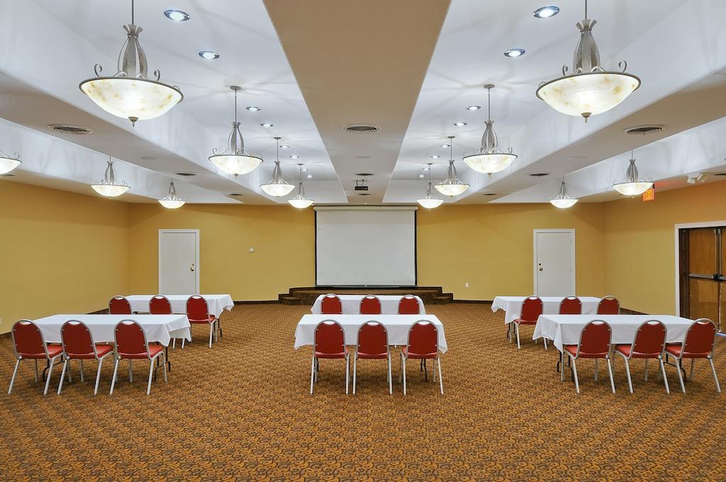 Days Inn & Suites By Wyndham Clovis Instalações foto